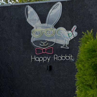 Неоновый логотип Happy Rabbit